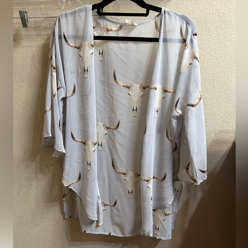 Bull print “Shaw” w tie able front